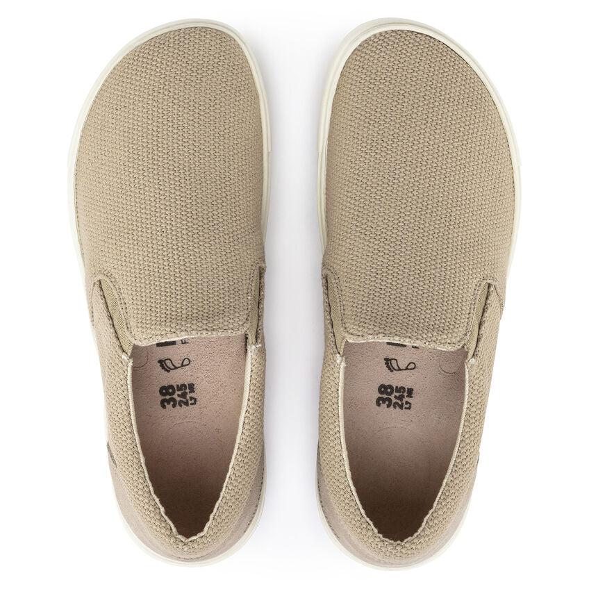 Birkenstock Womens Oswego Canvas/Suede Medium/Narrow