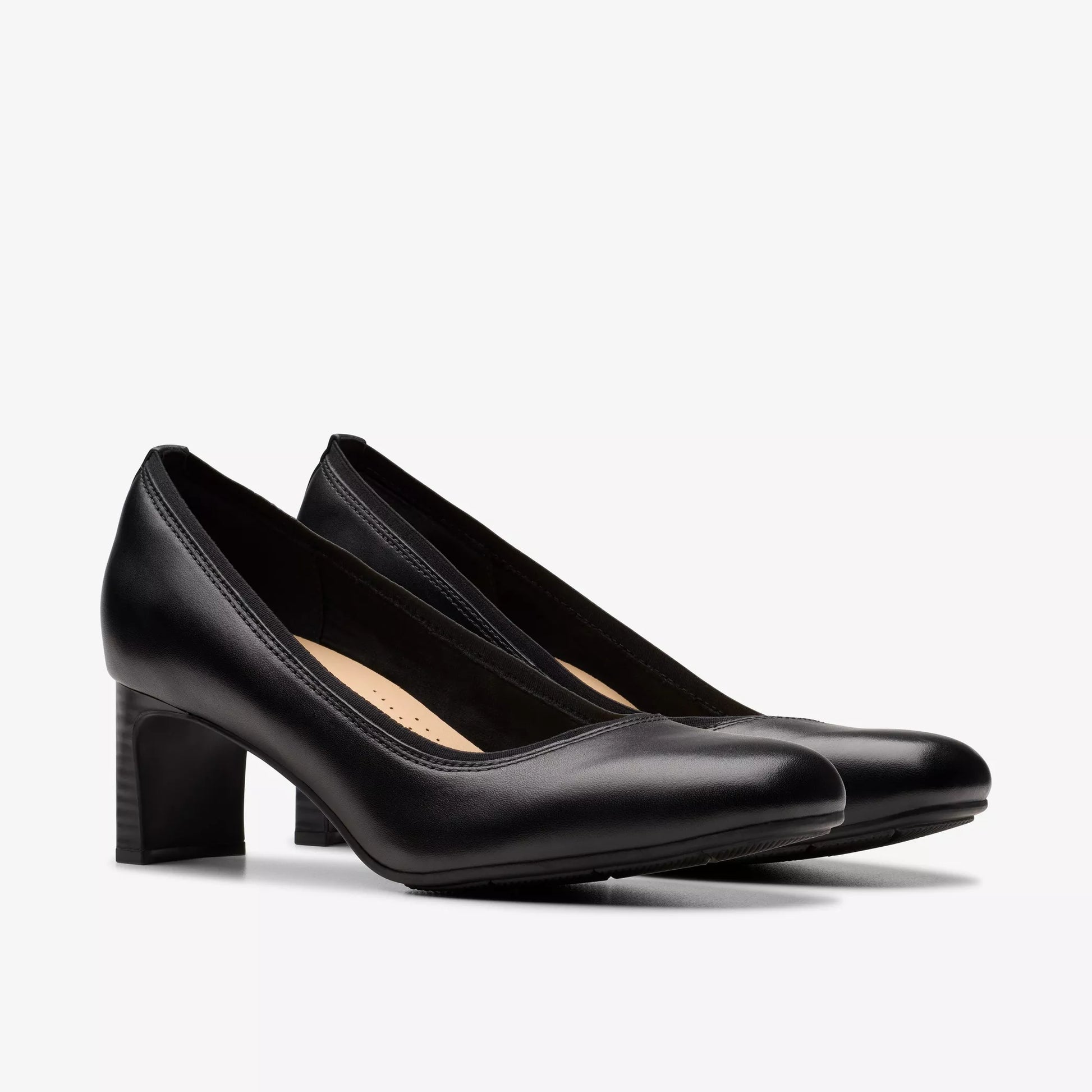 Clarks Women's Anelise Nora Black Leather – Dale's Bootery