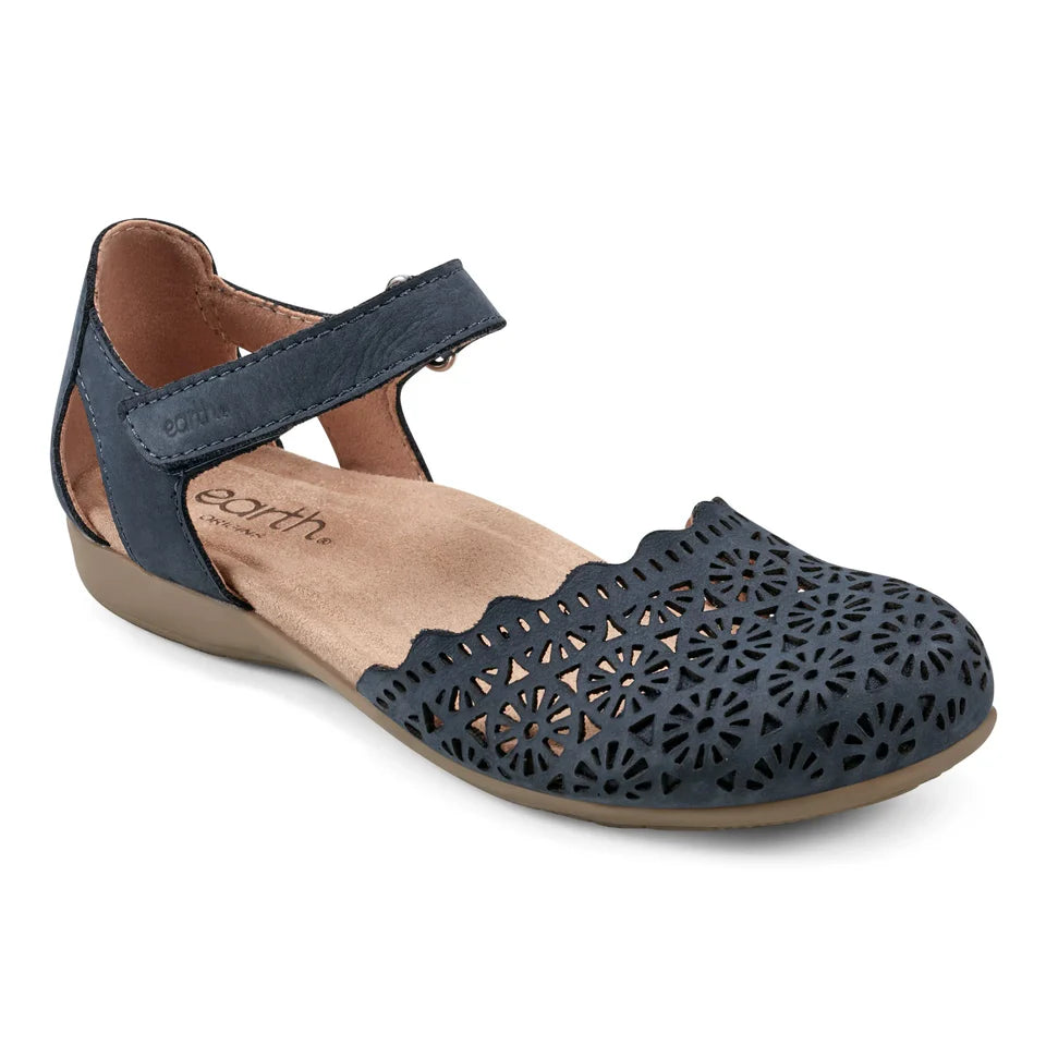 Earth Women's Bronnie Casual Slip-On Perforated Sandals