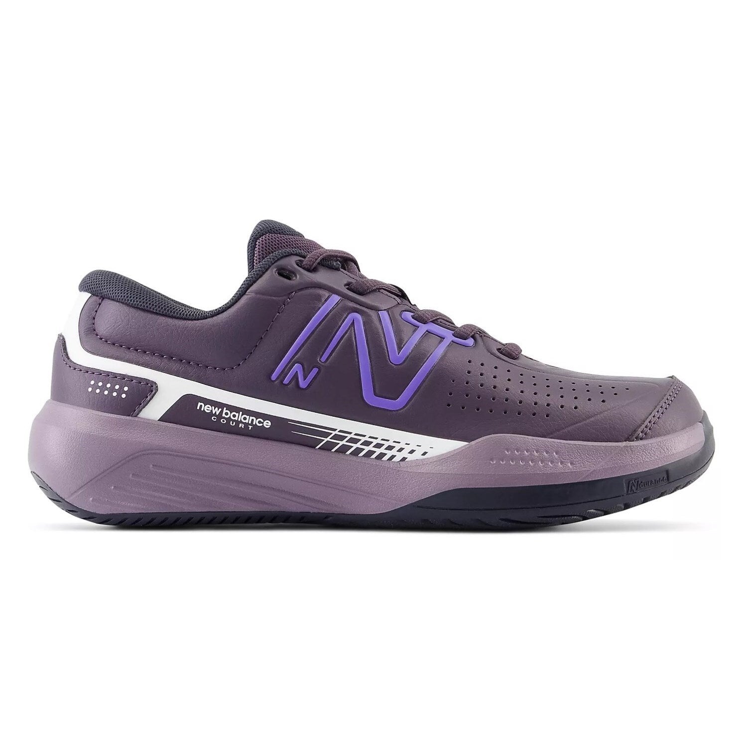 New Balance Women s 696v5 Court Shoe Dale s Bootery